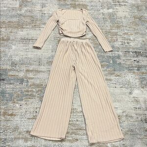 ‼️ Cream Ribbed Two-Piece Set ‼️